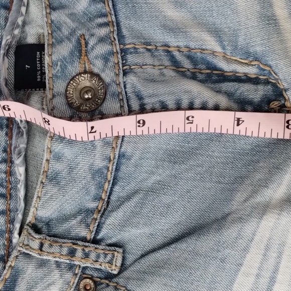 Amethyst light wash flare light distressed whiskered jeans size 7 - Picture 9 of 10